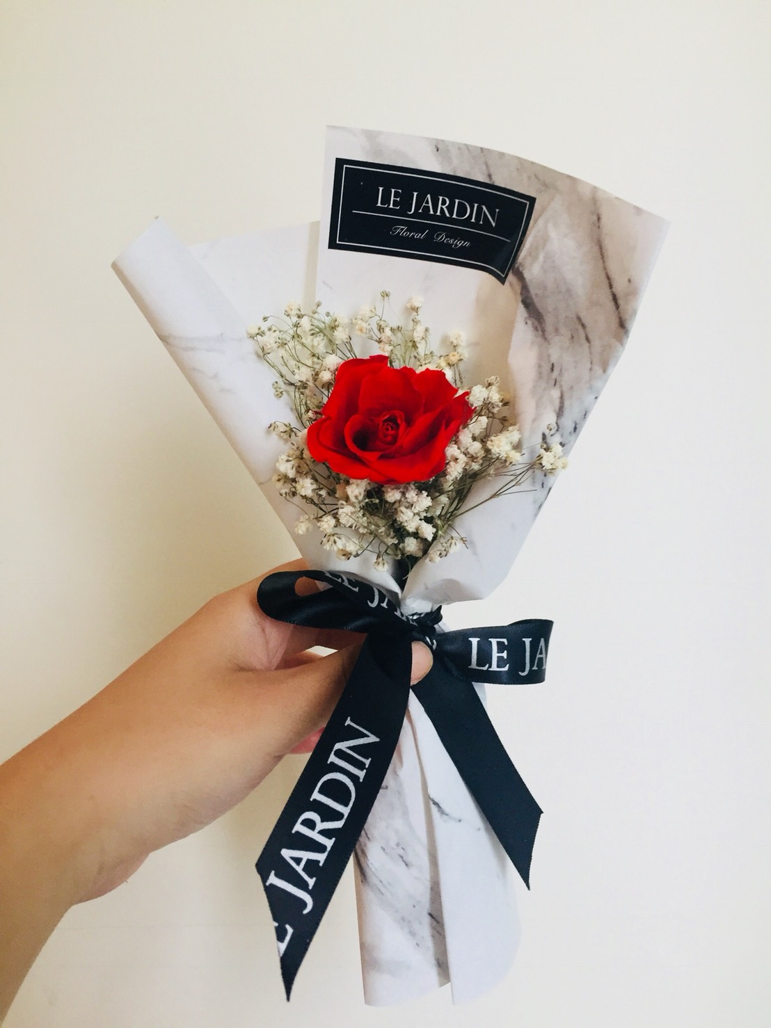 园艺用品  花束/园艺情人节限定款式,单支玫瑰包装.  1.